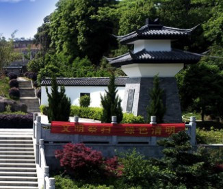 西安從輕工市場到壽陽山墓地有公交車嗎