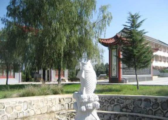 西安市長(zhǎng)安區(qū)五臺(tái)鄉(xiāng)留村慈恩園公墓.萬起