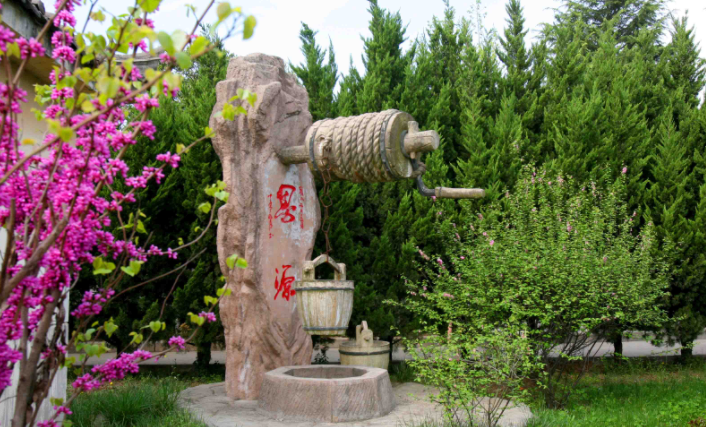 西安鳳棲山墓園北區(qū)可乘坐、路公交車抵達